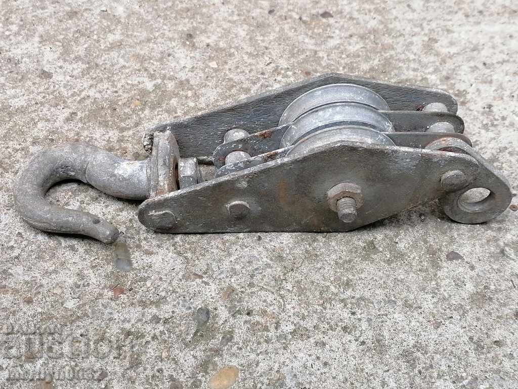 Reel pulley pulley with price 49.00 BGN | € 25.05 Reel pulley pulley with price 49.00 BGN | € 25.05