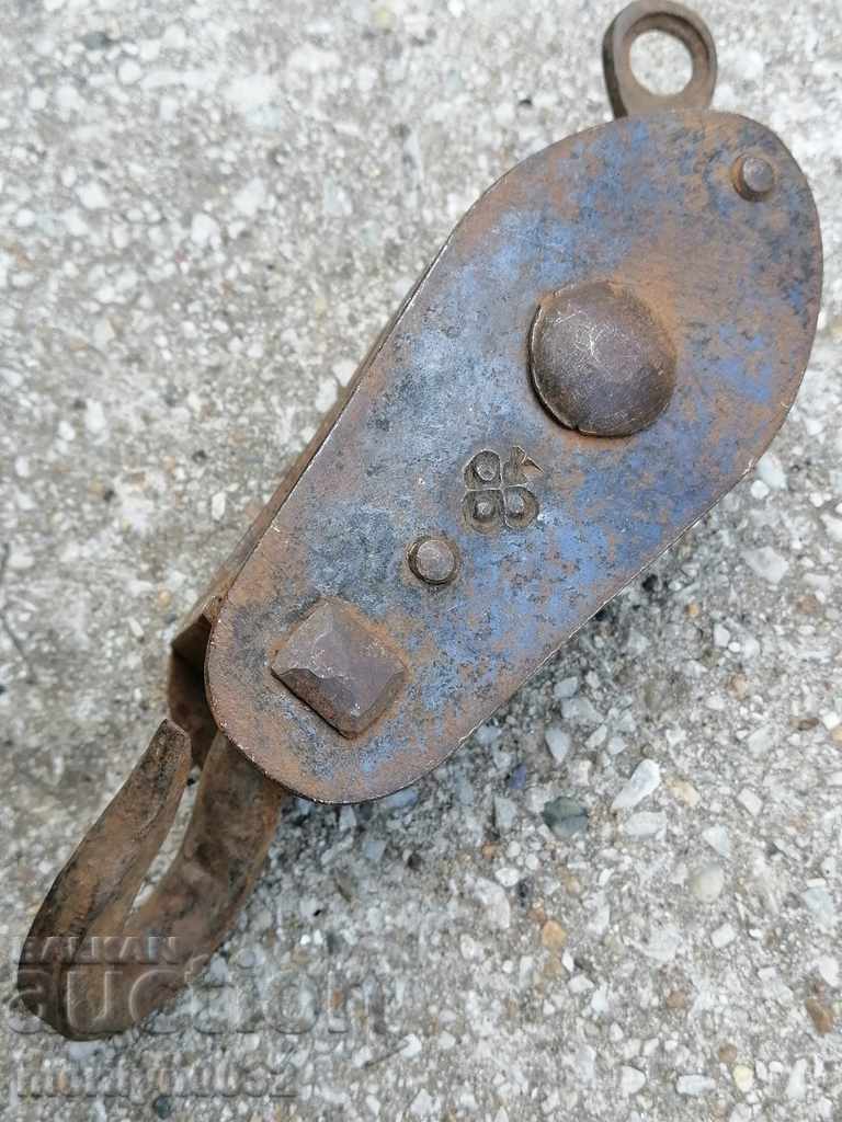 Reel pulley pulley with price 58.00 BGN | € 29.65 Reel pulley pulley with price 58.00 BGN | € 29.65