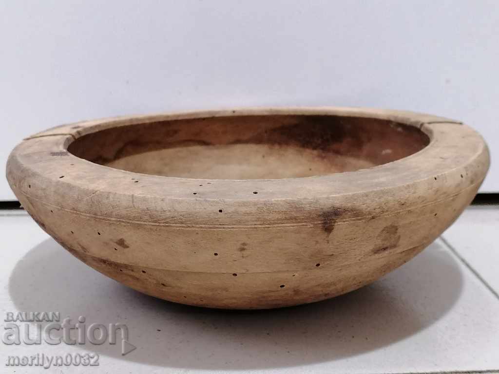 Wooden bowl, bowl, wooden, wooden bowl, bowl with price 53.00 BGN | € 27.10 Wooden bowl, bowl, wooden, wooden bowl, bowl with price 53.00 BGN | € 27.10