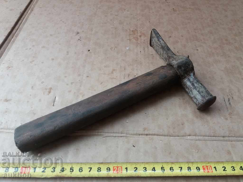 Auction REVIVAL CRAFT HAMMER - EXCELLENT Auction REVIVAL CRAFT HAMMER - EXCELLENT