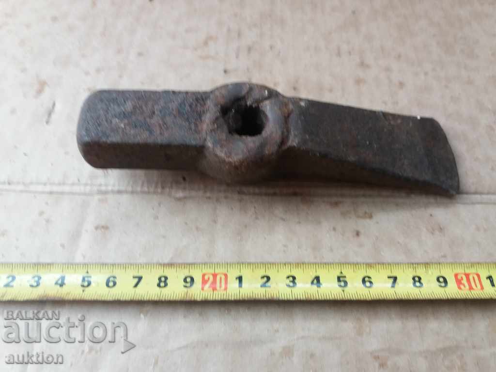 OLD HAMMER, HAMMER MARKED - SICK AND HAMMER with price 4.59 BGN | € 2.35 OLD HAMMER, HAMMER MARKED - SICK AND HAMMER with price 4.59 BGN | € 2.35