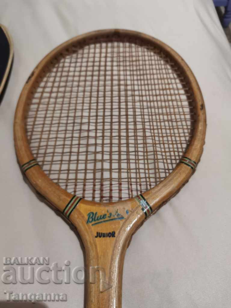 Veche rachetă de tenis