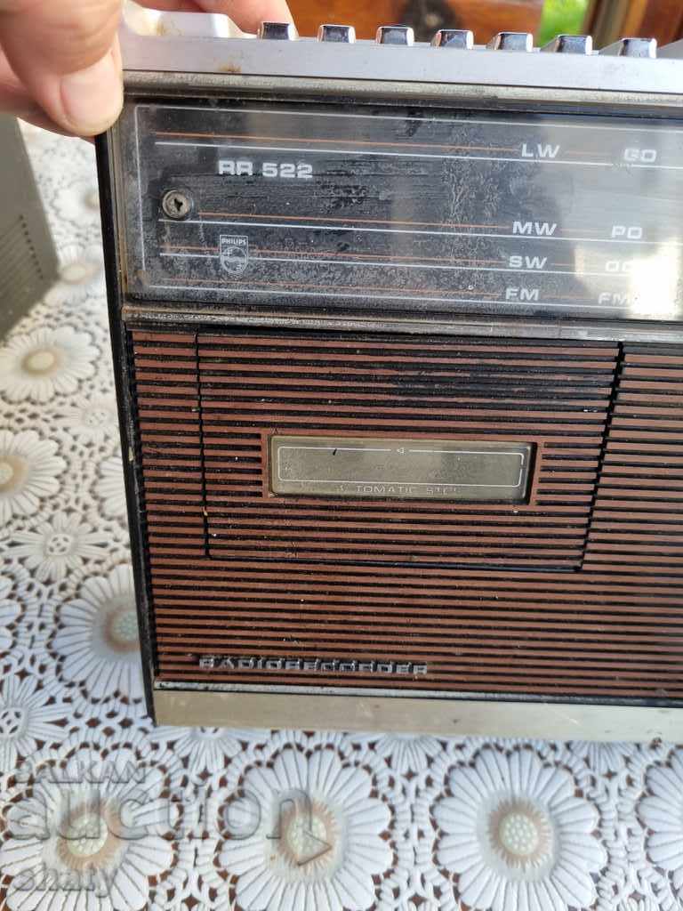 Livrarea Vechi radio casetofon Philips Livrarea Vechi radio casetofon Philips