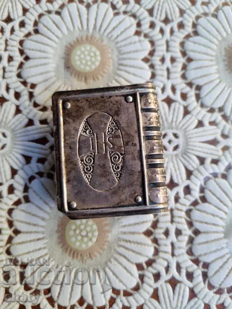 Metal religious box with price 45.00 BGN | € 23.01