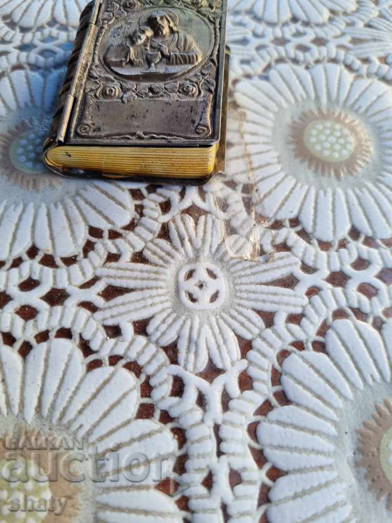 Metal religious box - 6