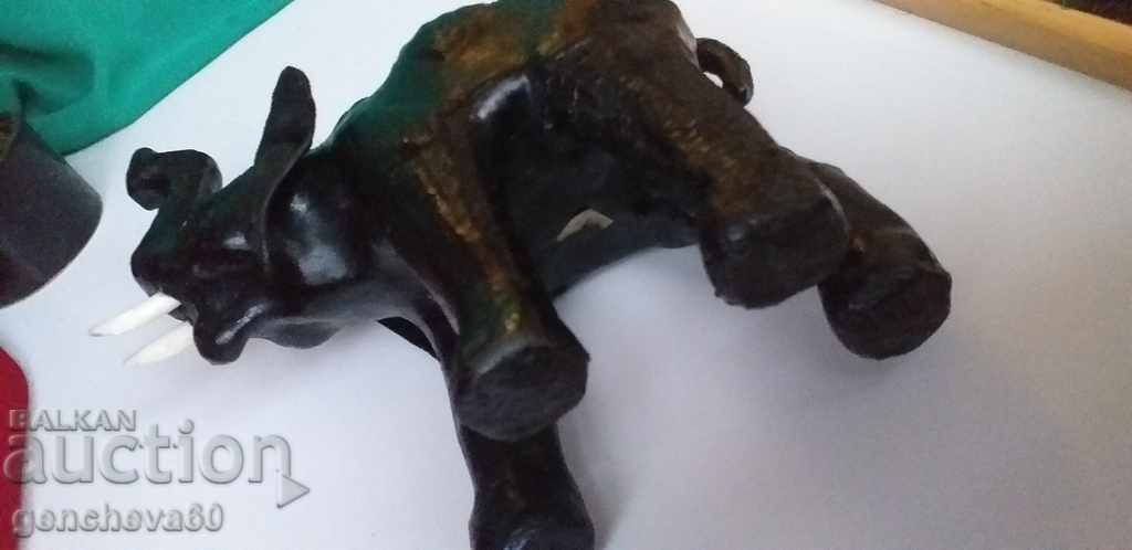 Large leather elephant for good luck/gift with price 30.00 BGN | € 15.34 Large leather elephant for good luck/gift with price 30.00 BGN | € 15.34