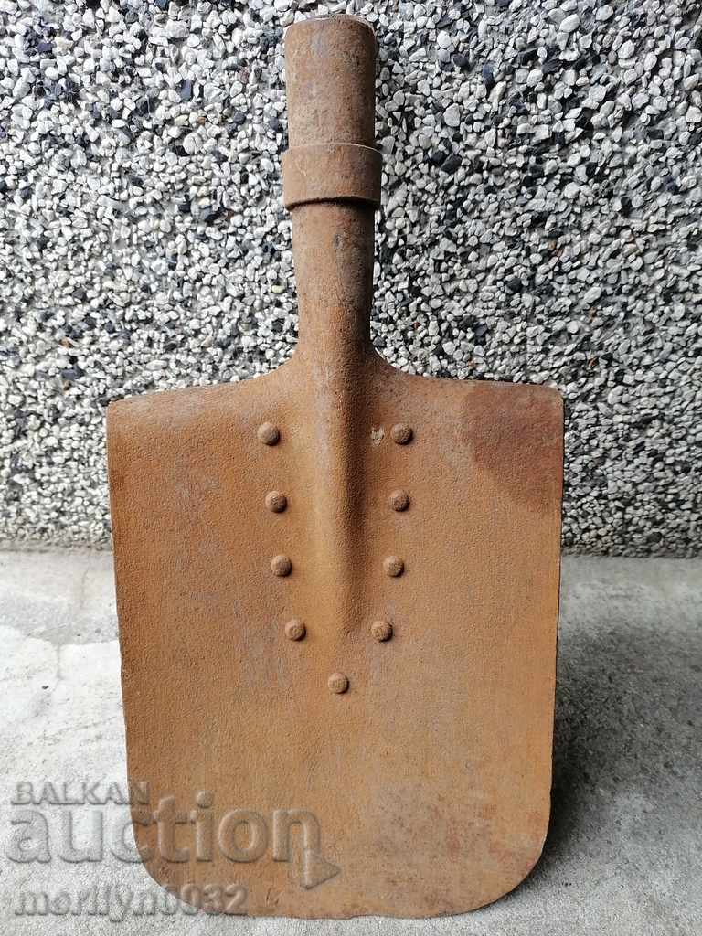 Military straight shovel, wrought iron World WW1