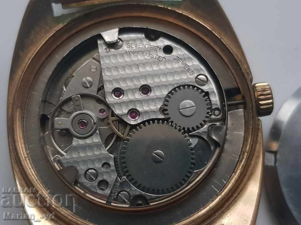 Auction Men's mechanical gold watch Flux 17 jewels Auction Men's mechanical gold watch Flux 17 jewels