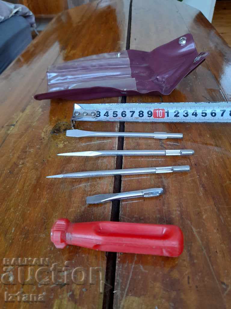 Delivery of Old screwdriver, screwdrivers Delivery of Old screwdriver, screwdrivers