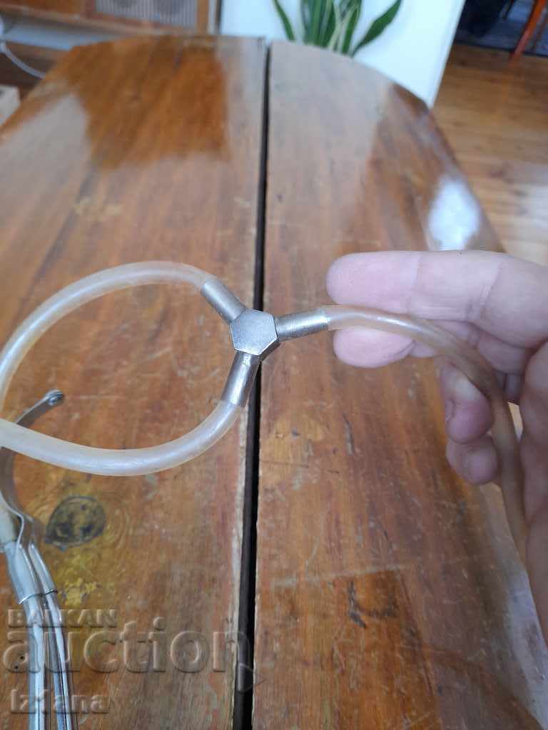 Delivery of Old medical headphones Delivery of Old medical headphones