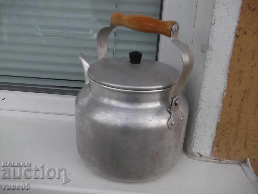 Aluminum teapot from the juice with price 35.00 BGN | € 17.90 Aluminum teapot from the juice with price 35.00 BGN | € 17.90