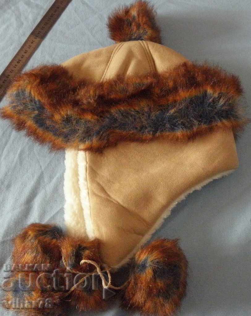 Auction  Women's Winter Hat