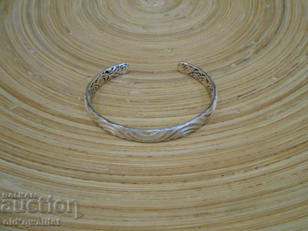 Solid SILVER BRACELET, SILVER 999, Asian stamps with price 227.00 BGN | € 116.06 Solid SILVER BRACELET, SILVER 999, Asian stamps with price 227.00 BGN | € 116.06