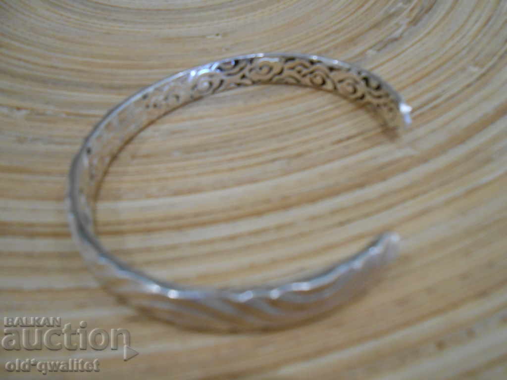 Delivery of Solid SILVER BRACELET, SILVER 999, Asian stamps Delivery of Solid SILVER BRACELET, SILVER 999, Asian stamps