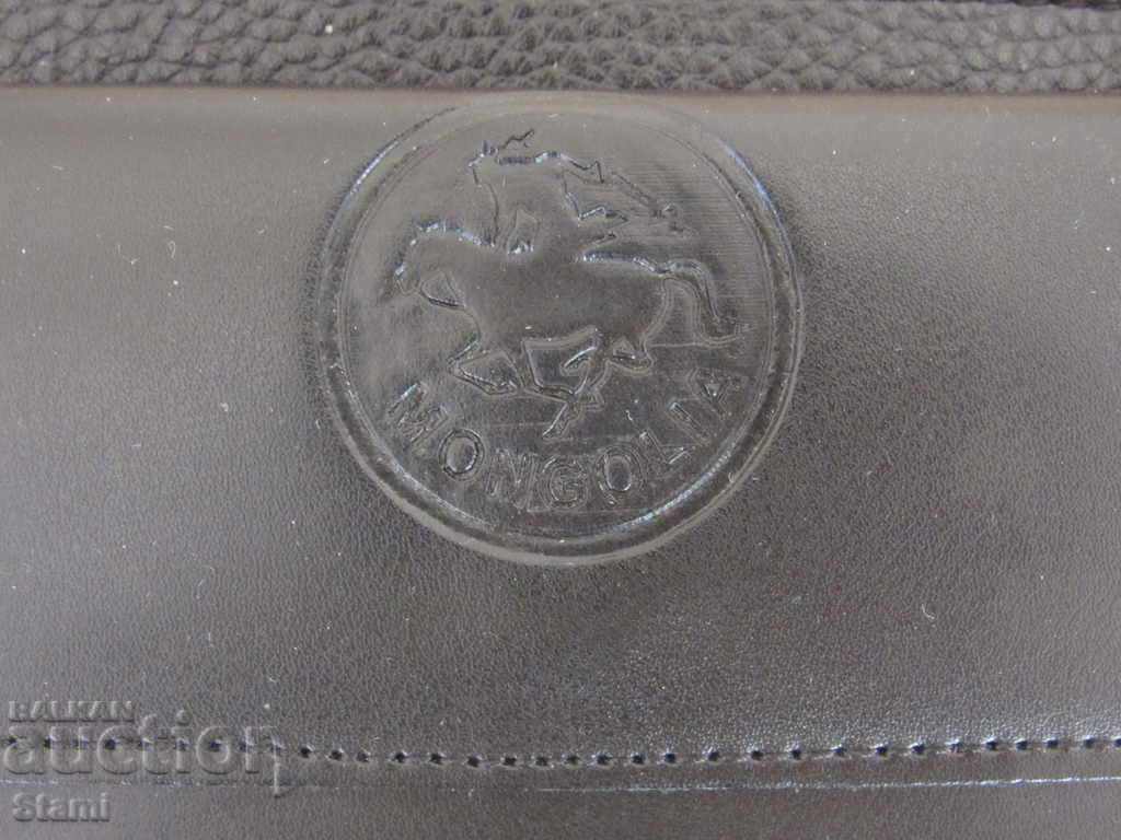 Geanta 2 in 1 dama din piele naturala - neagra, noua, Mongolia cu preț 62.00 BGN | € 31.70