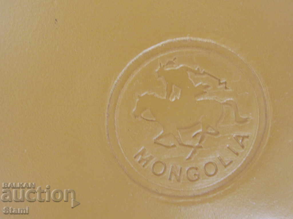 Дамско портмоне от естествена кожа-св. кафяво,нов,Монголия с цена 58.00 лв. | € 29.65 Дамско портмоне от естествена кожа-св. кафяво,нов,Монголия с цена 58.00 лв. | € 29.65