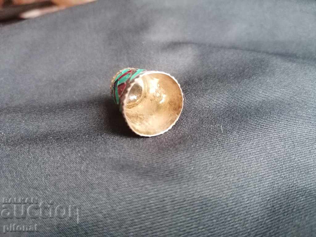 Degetar antic din argint cu email cu preț € 30.00 | 58.67 BGN Degetar antic din argint cu email cu preț € 30.00 | 58.67 BGN