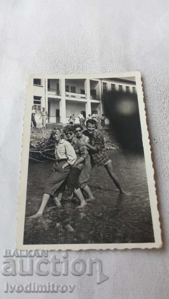 Photo Samokov Boy and three girls in the river 1957