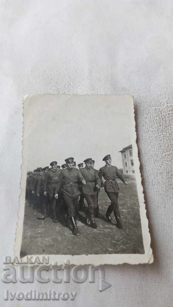 Φωτογραφία Βαδίζοντας στρατιώτες