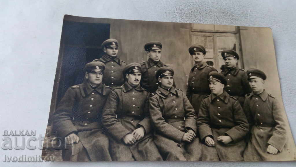 Photo Officers and sergeants