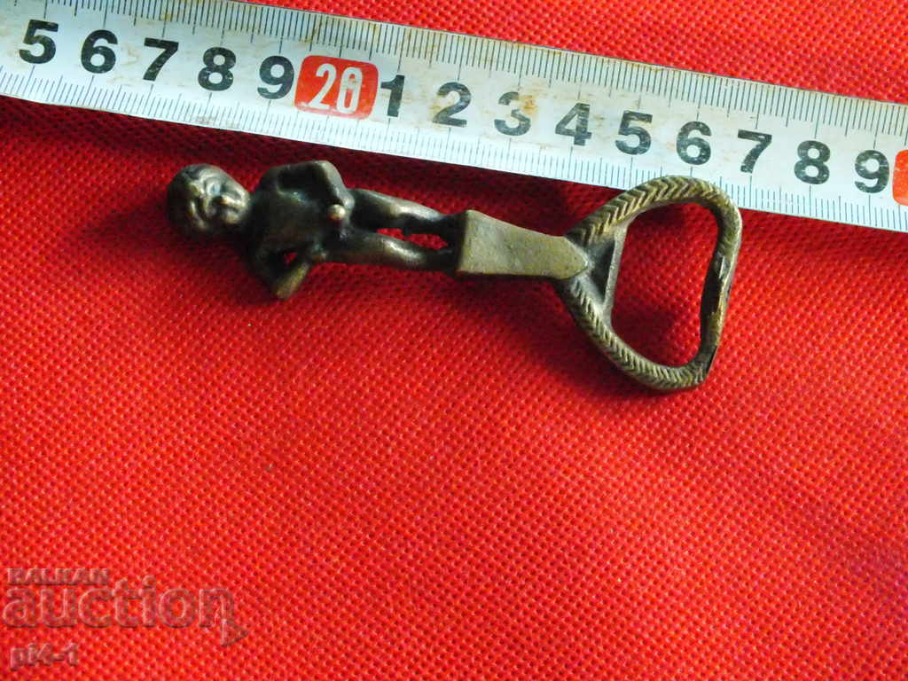 statuie de bronz cu preț 50.00 BGN | € 25.56 statuie de bronz cu preț 50.00 BGN | € 25.56