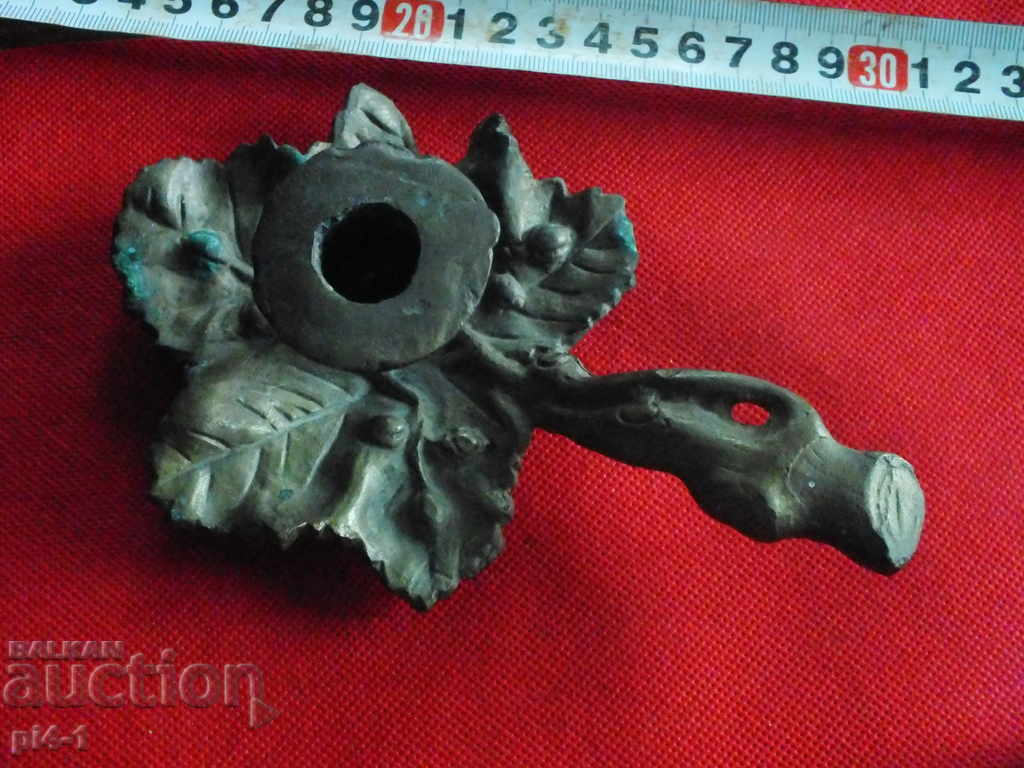 Bronze candlestick with price 80.00 BGN | € 40.90 Bronze candlestick with price 80.00 BGN | € 40.90