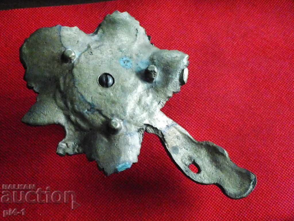 Auction Bronze candlestick Auction Bronze candlestick