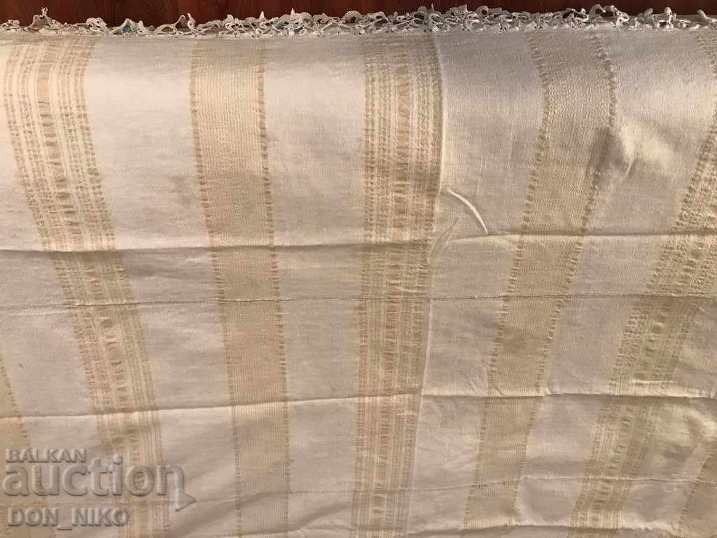 Auction  Kenaren Sheet with Hand Knitted Lace