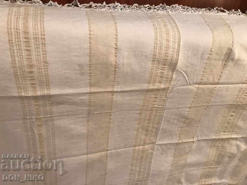 Delivery of Kenaren Sheet with Hand Knitted Lace