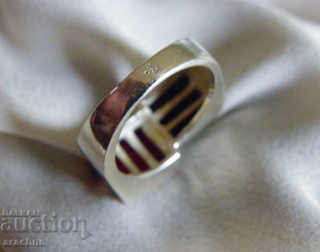 Delivery of Old Western European silver ring with rubies and sapphires Delivery of Old Western European silver ring with rubies and sapphires