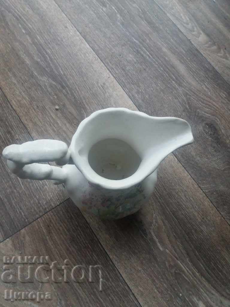 Auction  PORCELAIN CANA