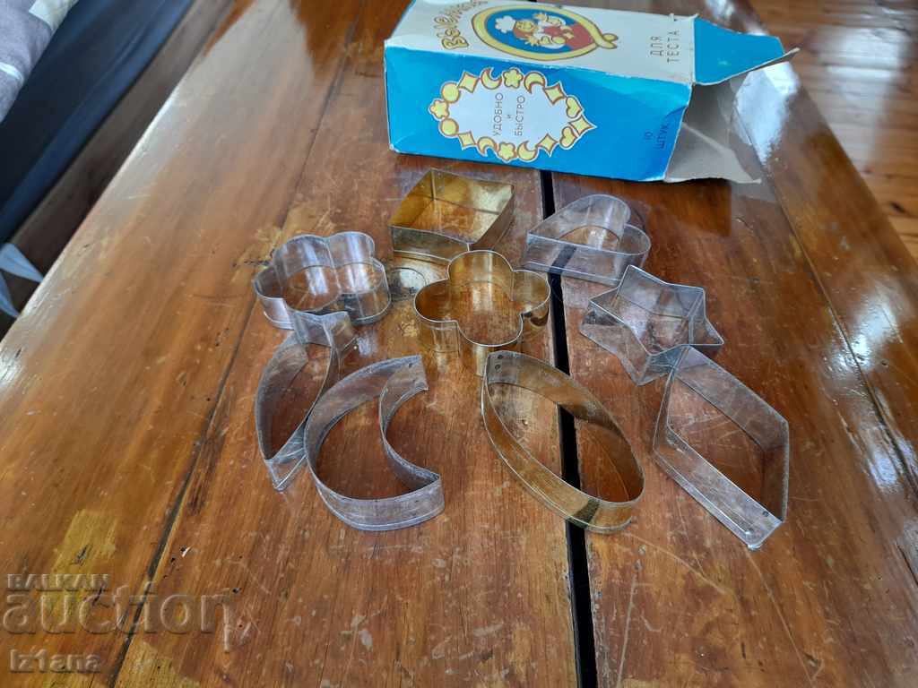 Old forms for sweets, dough with price 25.00 BGN | € 12.78 Old forms for sweets, dough with price 25.00 BGN | € 12.78