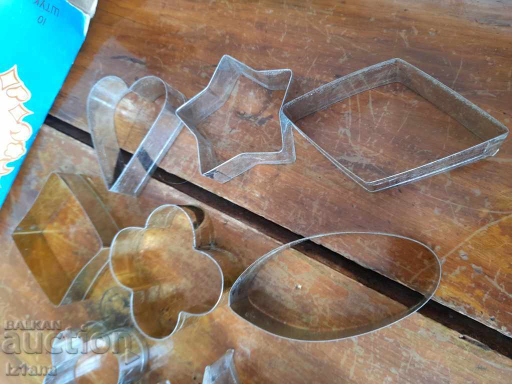 Delivery of Old forms for sweets, dough Delivery of Old forms for sweets, dough