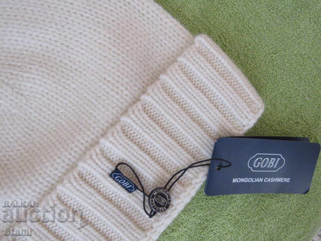 GOBI Women's Knitted White Hat, 100% Cashmere, Mongolia with price 98.00 BGN | € 50.11 GOBI Women's Knitted White Hat, 100% Cashmere, Mongolia with price 98.00 BGN | € 50.11
