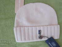 Women's knitted white hat GOBI, 100% cashmere, Mongolia