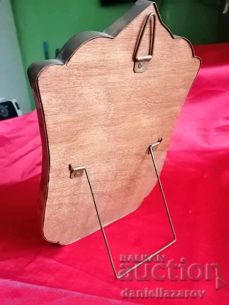 Старинно Настолно Огледало с Месингов обков с цена 55.00 лв. | € 28.12 Старинно Настолно Огледало с Месингов обков с цена 55.00 лв. | € 28.12