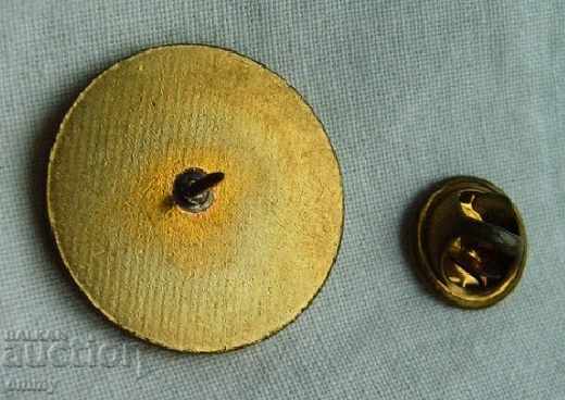 Sydney 2000 Olympic Badge Petar Vassilev Bulgarian TV with price 5.00 BGN | € 2.56 Sydney 2000 Olympic Badge Petar Vassilev Bulgarian TV with price 5.00 BGN | € 2.56