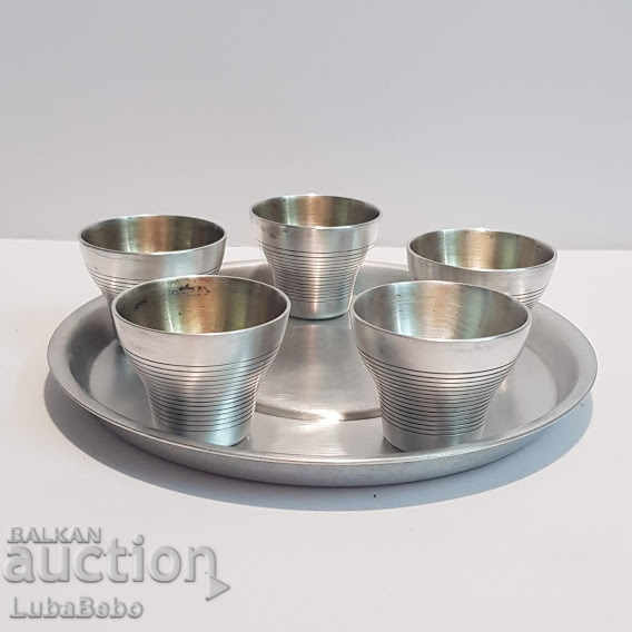 Βαθιά επαργυρωμένα πέντε φλιτζάνια με δίσκο. με τιμή 100.00 BGN | € 51.13 Βαθιά επαργυρωμένα πέντε φλιτζάνια με δίσκο. με τιμή 100.00 BGN | € 51.13