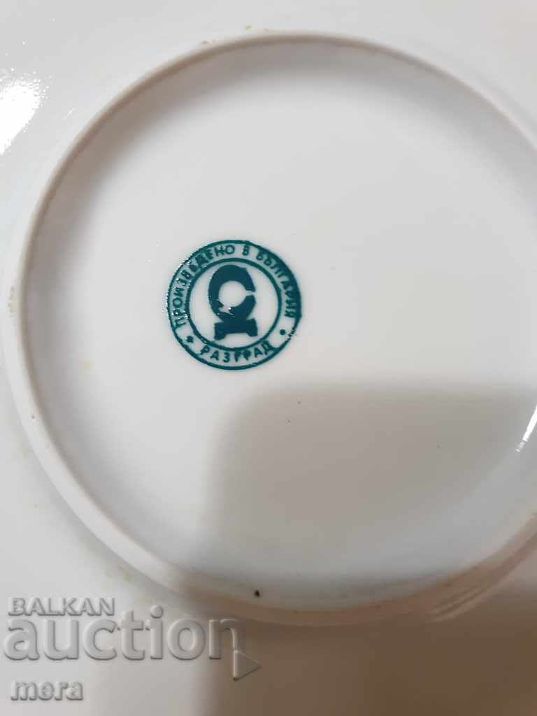 Porcelain round plateau - Dyanko Stefanov - 5 Porcelain round plateau - Dyanko Stefanov - 5