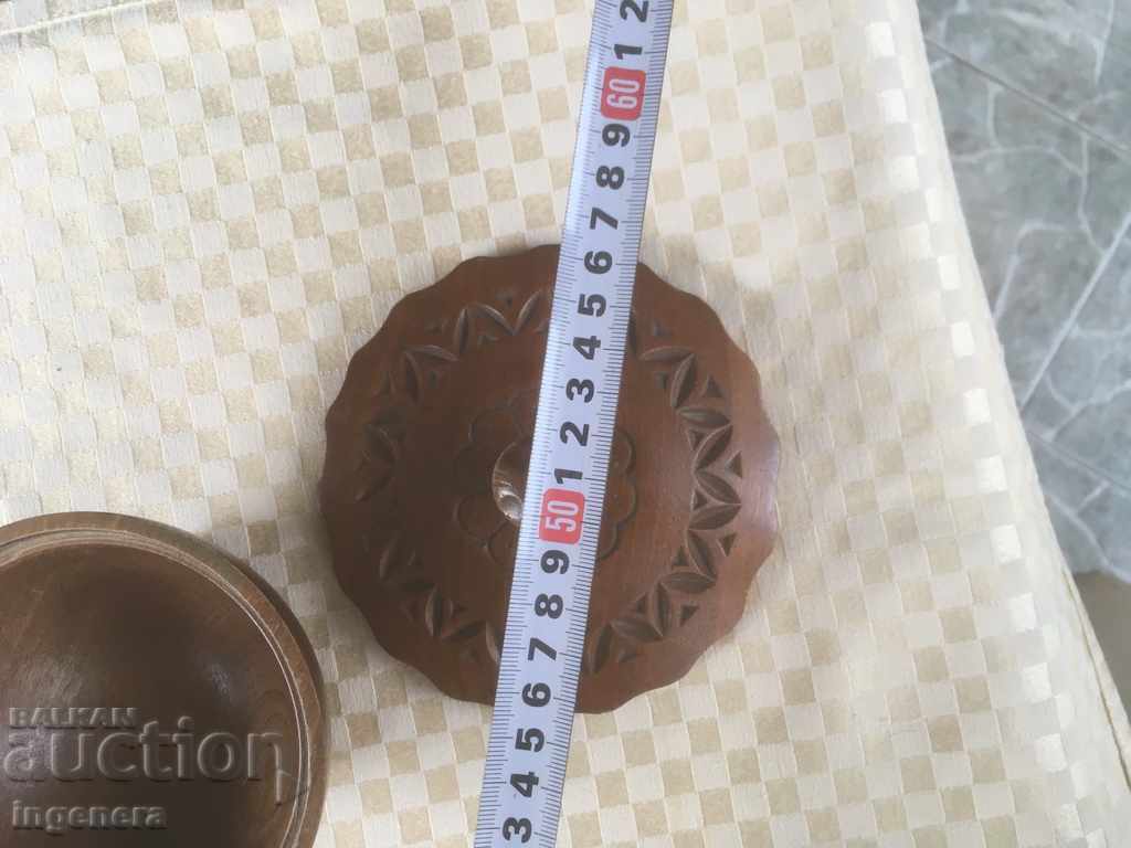 BOX WOOD CARVING BOX FOR NUTS-A - 5 BOX WOOD CARVING BOX FOR NUTS-A - 5