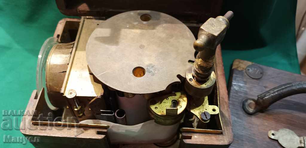 Delivery of I am selling an old timer for competitions. Delivery of I am selling an old timer for competitions.