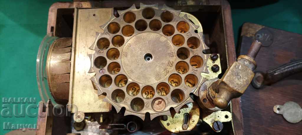 I am selling an old timer for competitions. - 5 I am selling an old timer for competitions. - 5