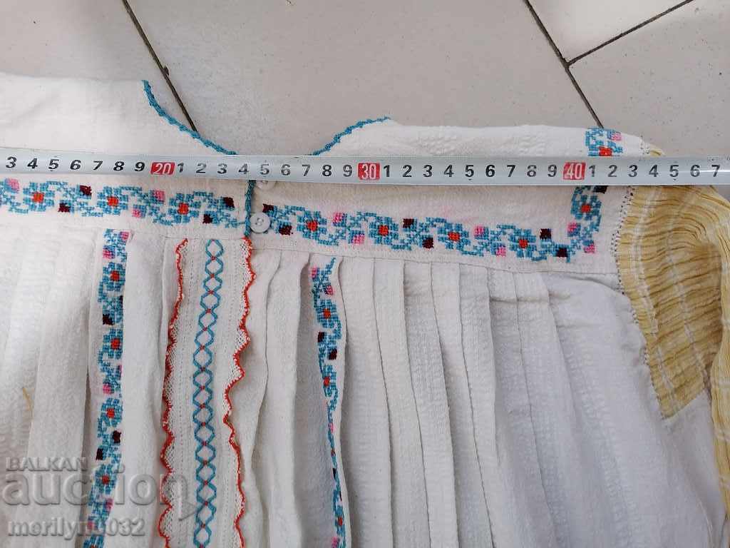 Old women's shirt with hand embroidery of chaise, costume, sukman - 6