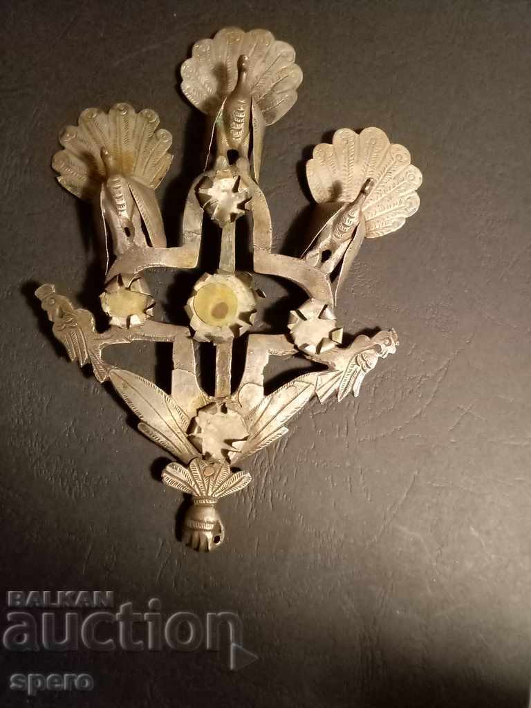 Delivery of Jewelry, brooch, jewel Delivery of Jewelry, brooch, jewel