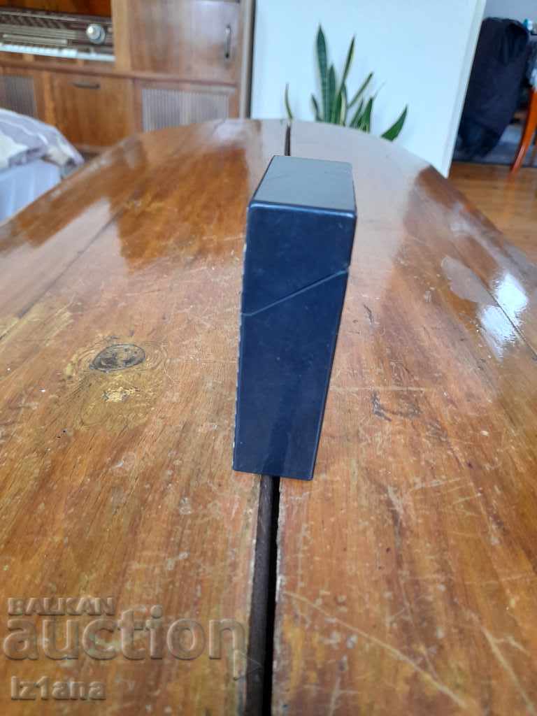 Delivery of Old cigarette case Delivery of Old cigarette case