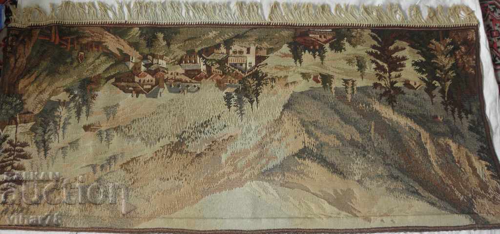 Auction An old hacker, wall cover Auction An old hacker, wall cover