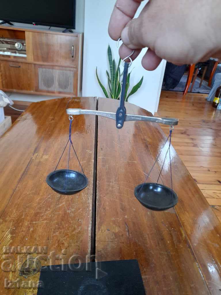 Old scale with price 47.00 BGN | € 24.03 Old scale with price 47.00 BGN | € 24.03