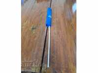 Old banner grows, but doesn't age