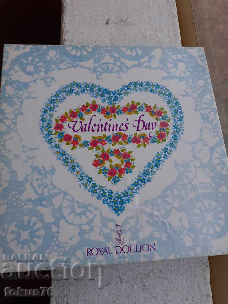 Аукцион Колекционерска чиния Royal Doulton Valentines Day 1984 Аукцион Колекционерска чиния Royal Doulton Valentines Day 1984