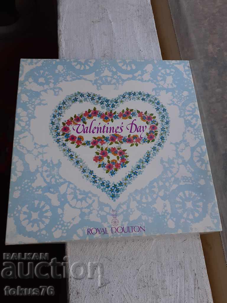 Delivery of Royal Doulton Valentines Day 1985 Collectible Plate Delivery of Royal Doulton Valentines Day 1985 Collectible Plate